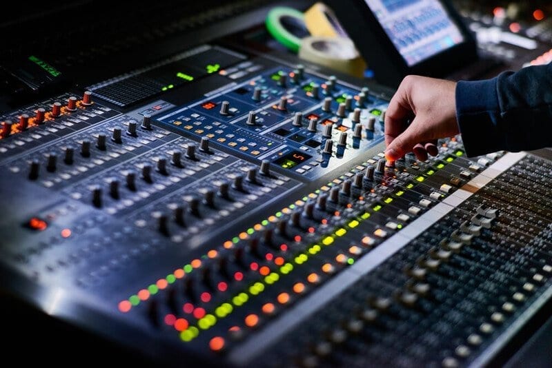 U STUDIO Recording Equipment